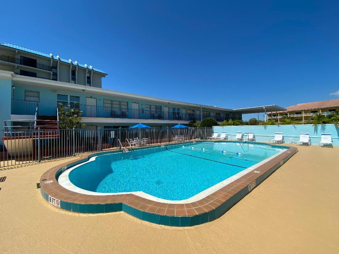 Beachside Resort Motel St. Pete Beach Kültér fotó