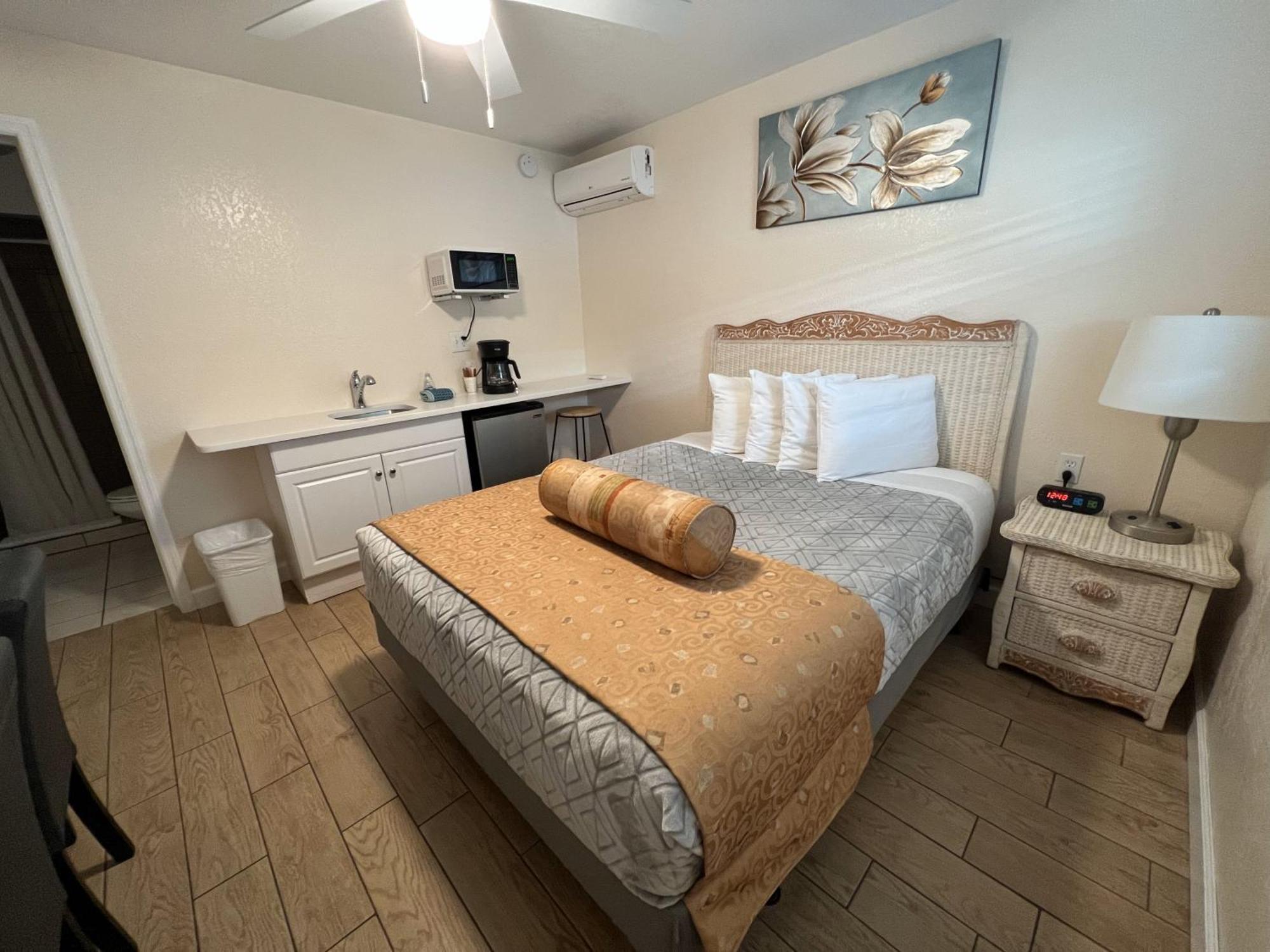 Beachside Resort Motel St. Pete Beach Szoba fotó