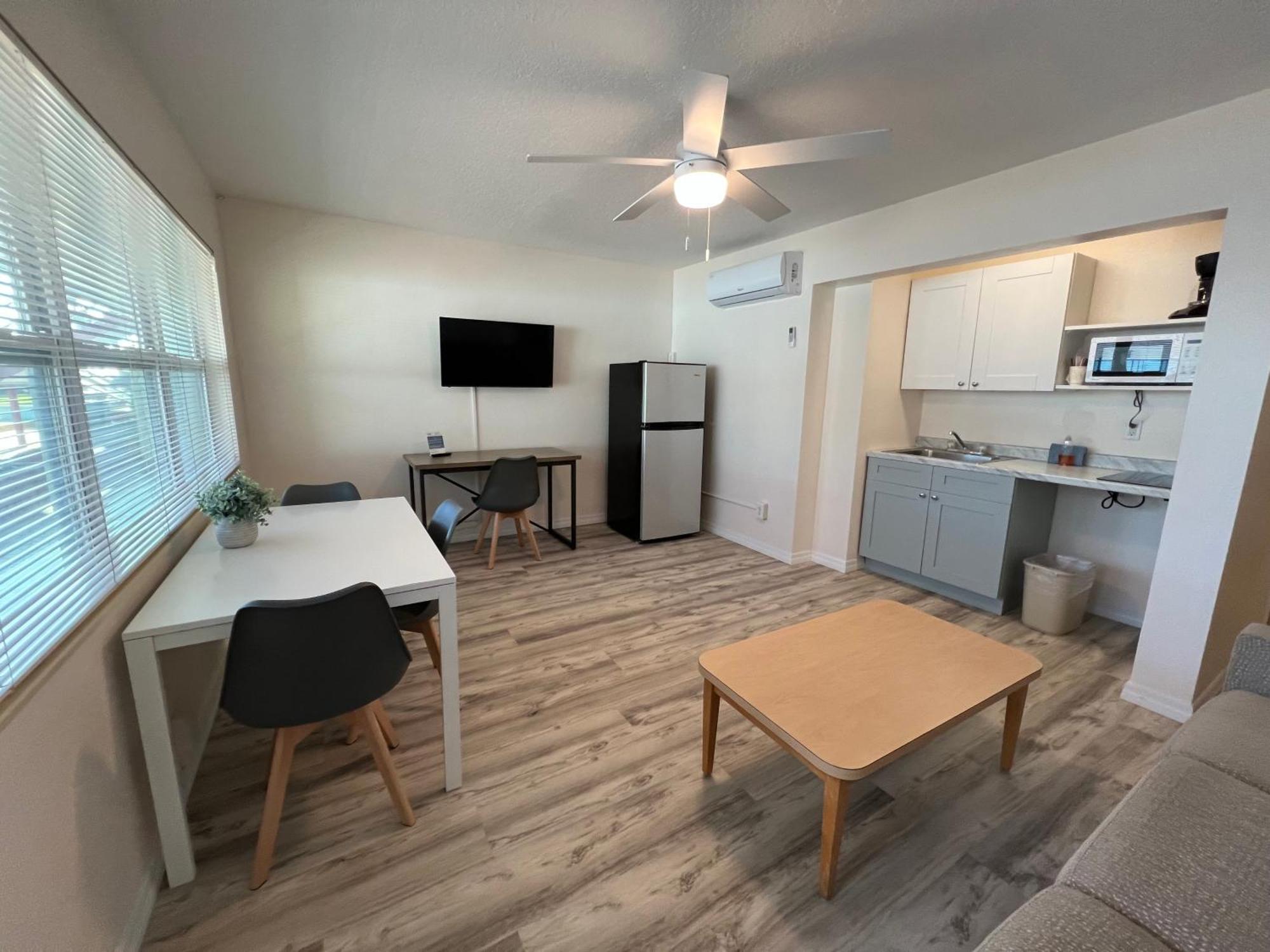 Beachside Resort Motel St. Pete Beach Kültér fotó